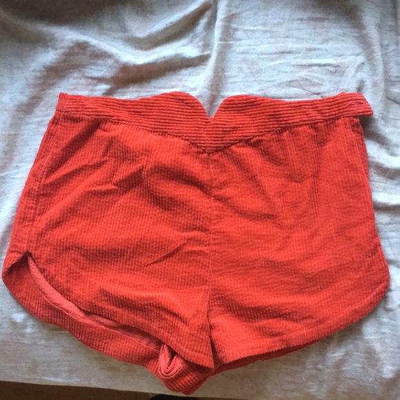 NastyGal high waisted dolphin short - Picture 1 of 1